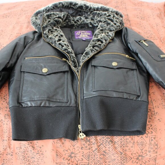 Genuine Leather Coat - House of Dereon, Beyonce - Picture 4 of 10